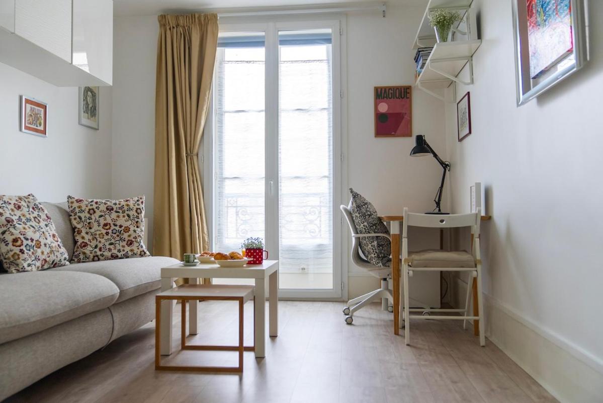 Cosy Metro 14, 13 Apartment