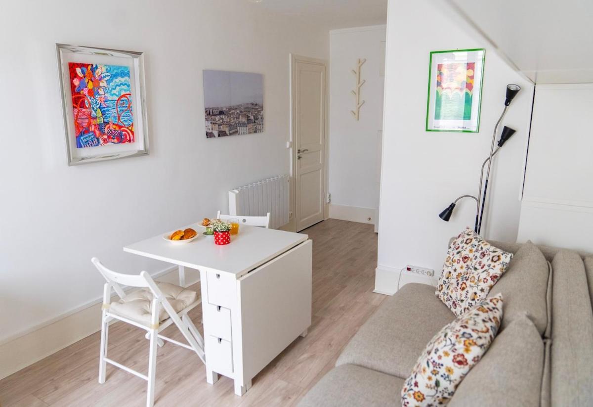 Cosy Metro 14, 13 Apartment *